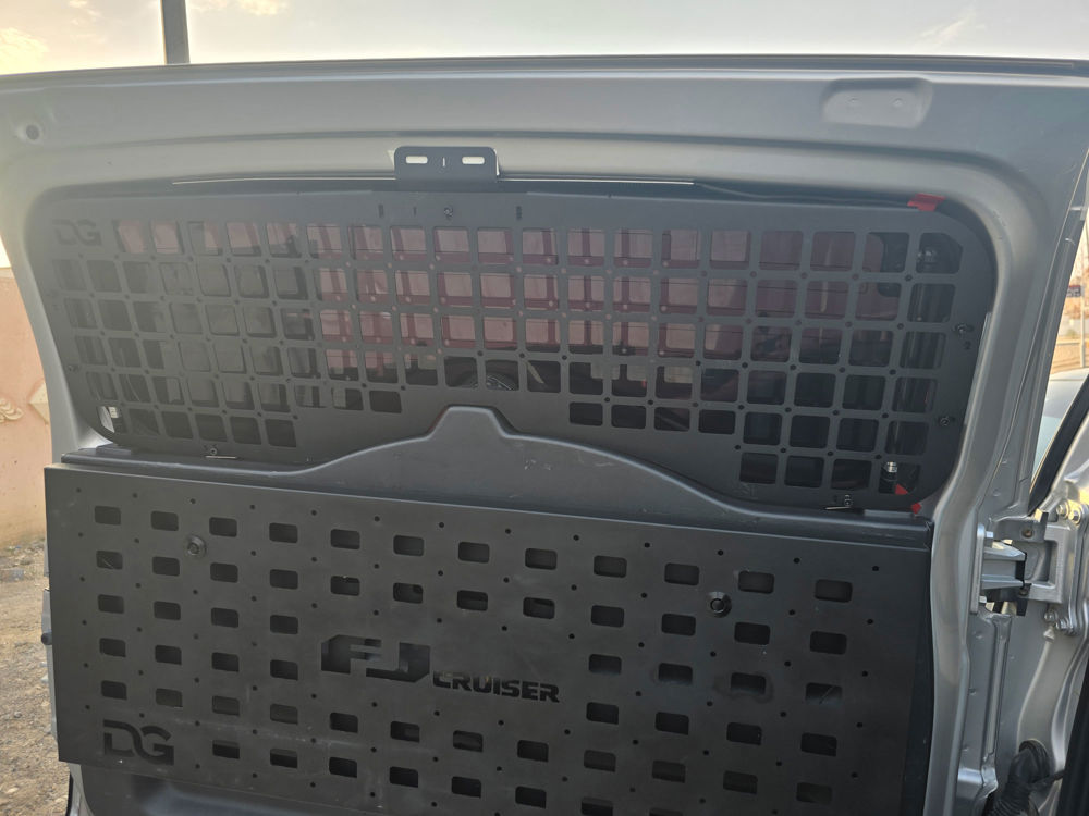 Desert Gears Full-Width Rear Window MOLLE Panel for Toyota FJ Cruiser (2007+) | Heavy-Duty Tailgate Storage Organizer_thumbnail_2